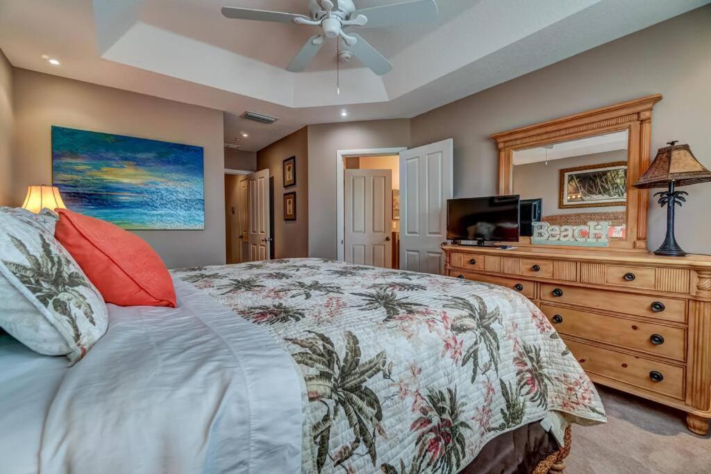 Bradenton Beach Resort Style Getaway-Walk To Beach Екстер'єр фото