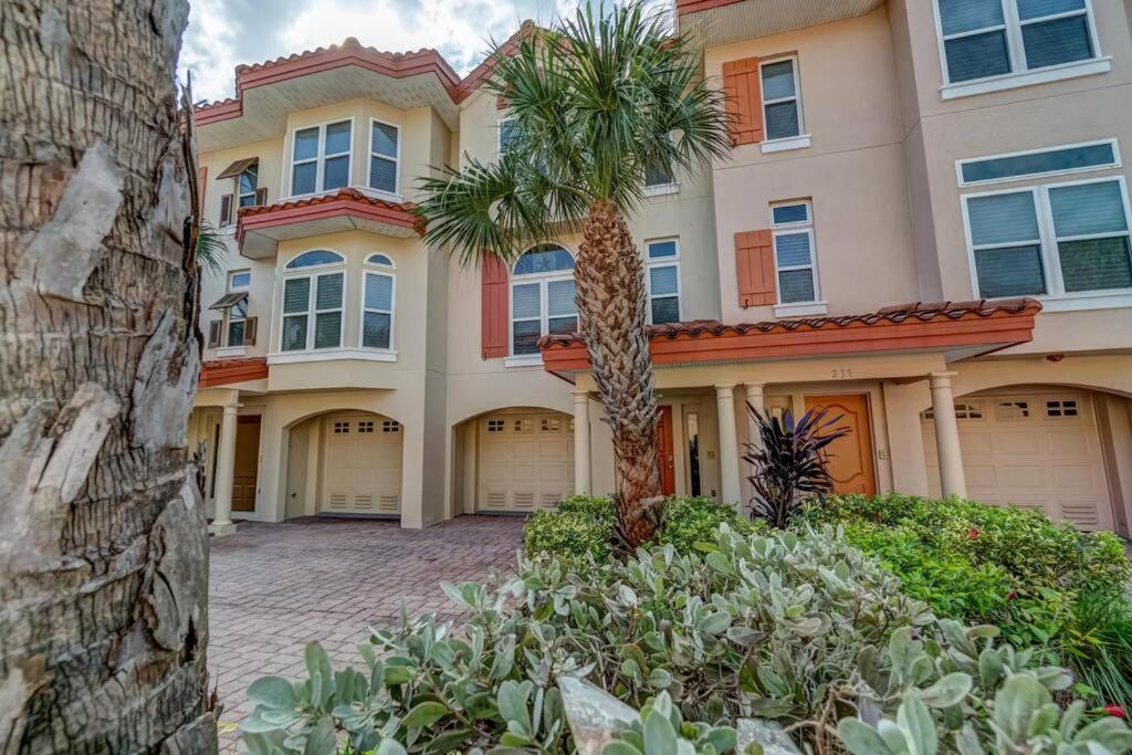Bradenton Beach Resort Style Getaway-Walk To Beach Екстер'єр фото